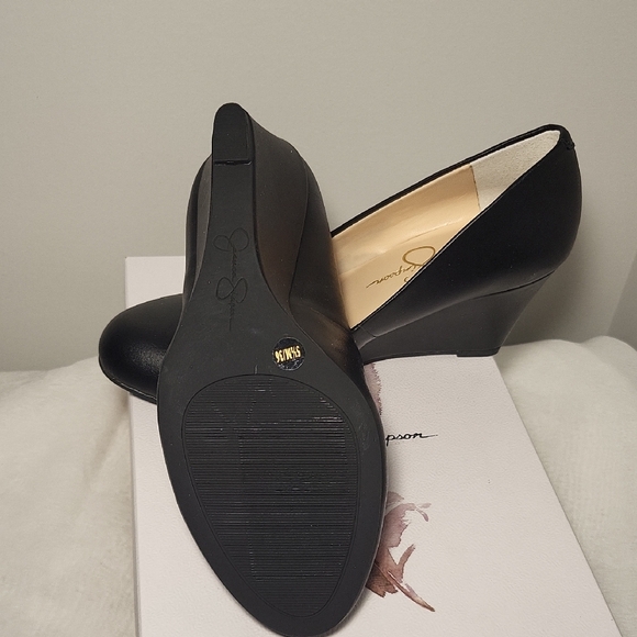 Jessica Simpson Black Heels Comfortable, Size 5.5 - Picture 5 of 10